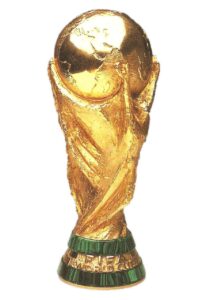 nuova coppa del mondo, esempio di arte orafa applicata ai trofei sportivi
