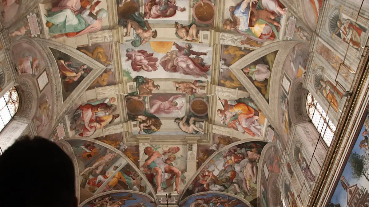 Dettaglio degli affreschi della Volta della Cappella Sistina